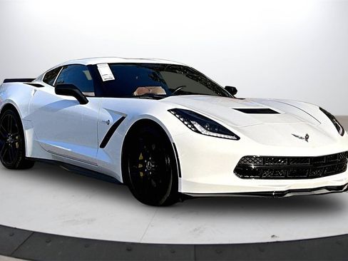 Used 2015 Chevrolet Corvette Stingray Coupe w/ 2LT Preferred Equipment Group image 2