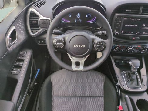 New 2025 Kia Soul LX image 16