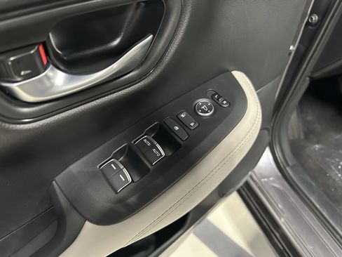 New 2026 Honda HR-V EX-L image 17