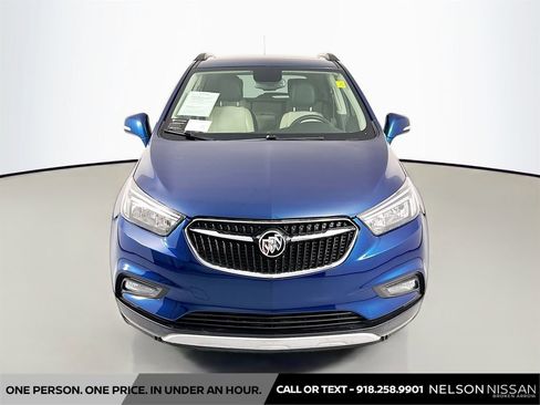 Used 2019 Buick Encore Sport Touring w/ Safety Package FWD image 2