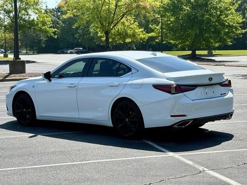 Used 2022 Lexus ES 350 F Sport w/ Accessory Package FWD image 4