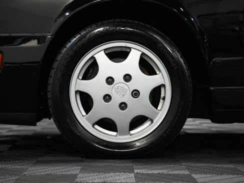 Used 1991 Porsche 911 Carrera image 45