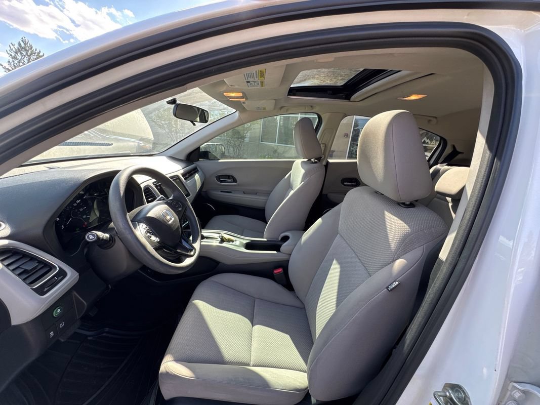 Used 2017 Honda HR-V EX image 26