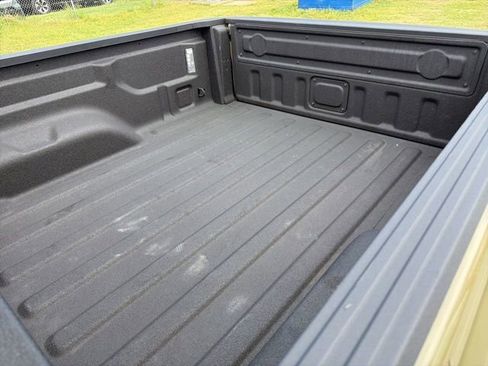 Used 2025 Jeep Gladiator Mojave w/ Convenience Group image 12