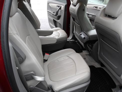 Used 2016 Chevrolet Traverse LTZ image 14