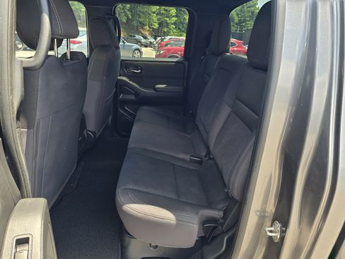 Certified 2023 Nissan Frontier SV w/ Midnight Edition Package AWD/4WD image 12