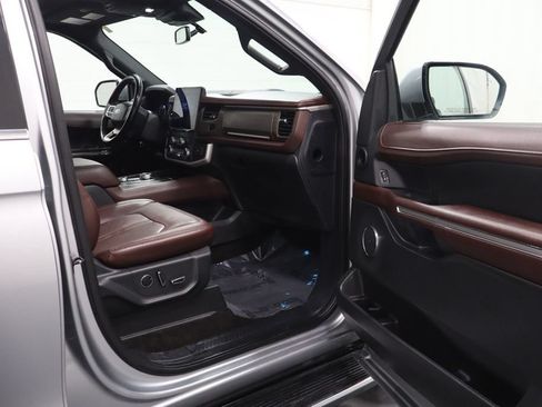 Used 2022 Ford Expedition Max Limited AWD/4WD image 17