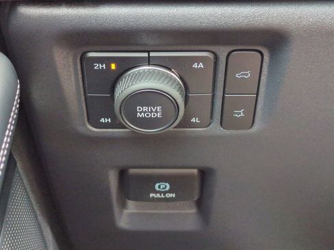 New 2025 Ford Expedition Platinum w/ Stealth Appearance Package image 27