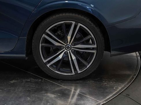 Used 2019 Volvo S60 T5 R-Design FWD image 10