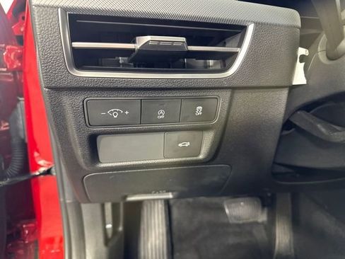 Certified 2025 Hyundai Sonata SE image 38