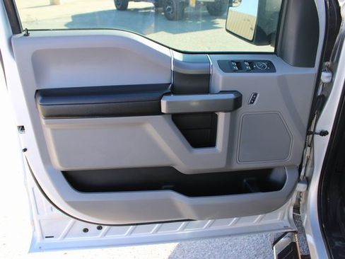 Used 2019 Ford F150 XLT w/ Equipment Group 302A Luxury image 12