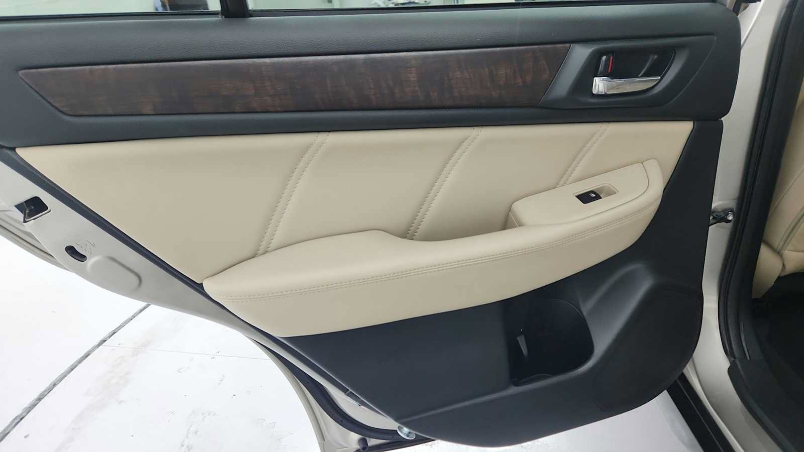 Used 2019 Subaru Outback 3.6R Limited w/ Popular Package #2 AWD/4WD image 21