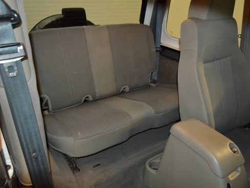 Used 2004 Jeep Wrangler Sahara w/ Dual Top Group AWD/4WD image 12