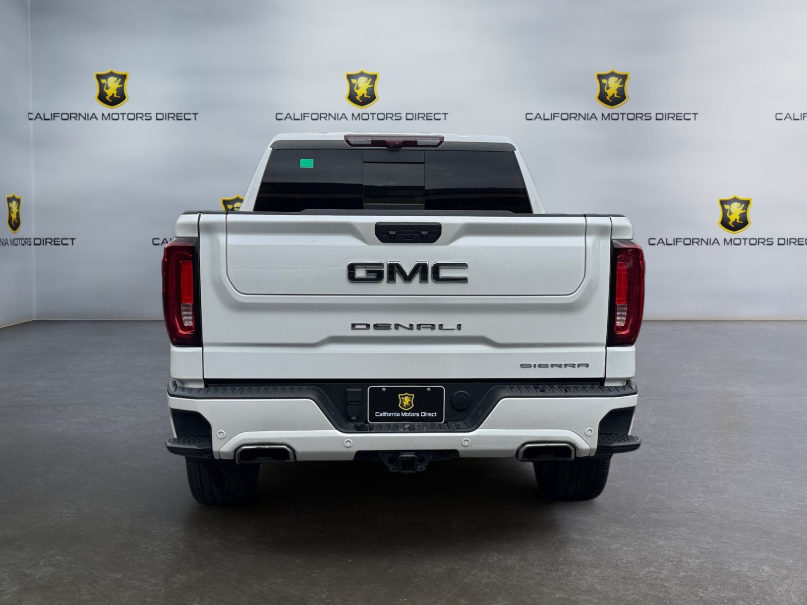 Used 2024 GMC Sierra 1500 Denali Ultimate AWD/4WD image 4