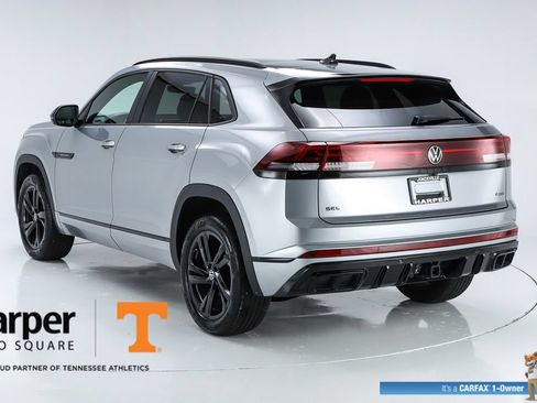 Used 2025 Volkswagen Atlas Cross Sport SEL R-Line AWD/4WD image 7