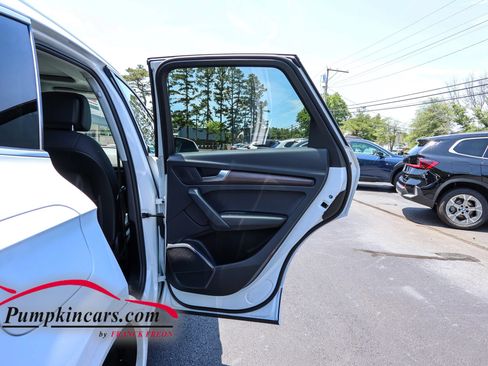 Used 2023 Audi Q5 2.0T Premium w/ Convenience Package AWD/4WD image 22