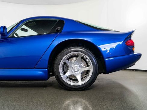 Used 1996 Dodge Viper GTS image 13