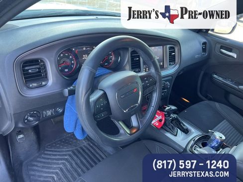 Used 2023 Dodge Charger SXT w/ Blacktop Package RWD image 8