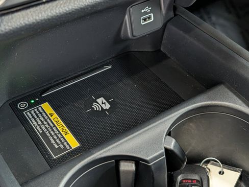 Used 2023 Honda HR-V EX-L image 24