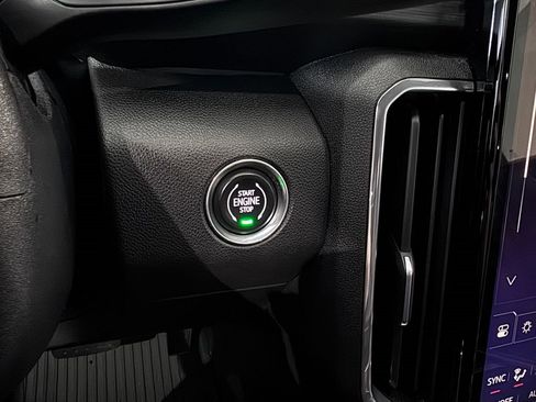 Certified 2025 GMC Acadia Elevation image 24