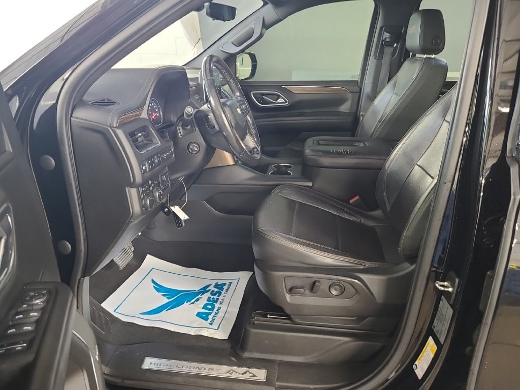 Used 2021 Chevrolet Tahoe High Country w/ Premium Package AWD/4WD image 4