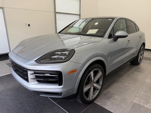 Certified 2024 Porsche Cayenne Coupe image 1