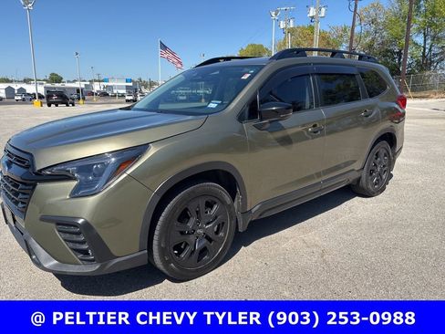 Used 2024 Subaru Ascent Onyx Edition image 3