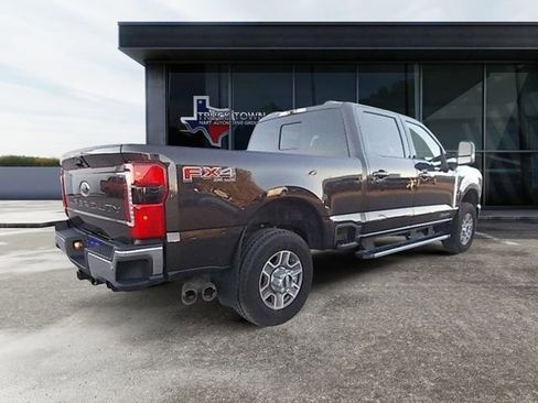 Used 2024 Ford F350 Lariat AWD/4WD image 2