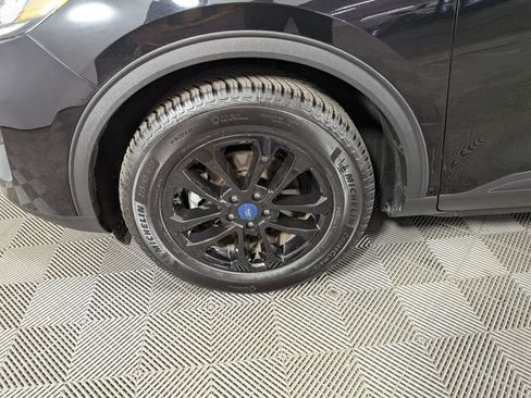 Used 2020 Ford Escape SE FWD image 33