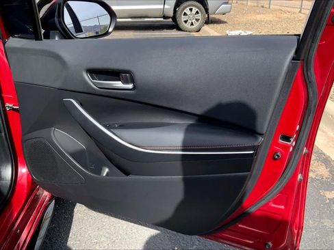 Used 2025 Toyota Corolla SE image 20