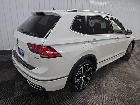 Used 2023 Volkswagen Tiguan SEL R-Line AWD/4WD image 10