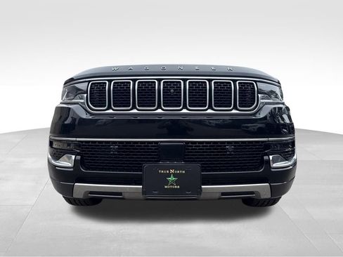 Used 2022 Jeep Wagoneer Series III w/ Premium Group I AWD/4WD image 4