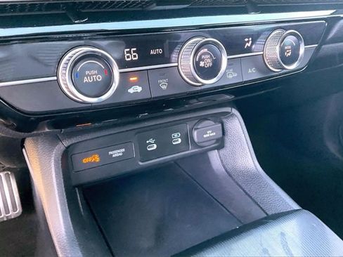 Used 2025 Honda Civic Sport image 29