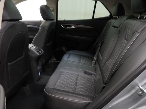 Used 2023 Buick Envision Avenir AWD/4WD image 11