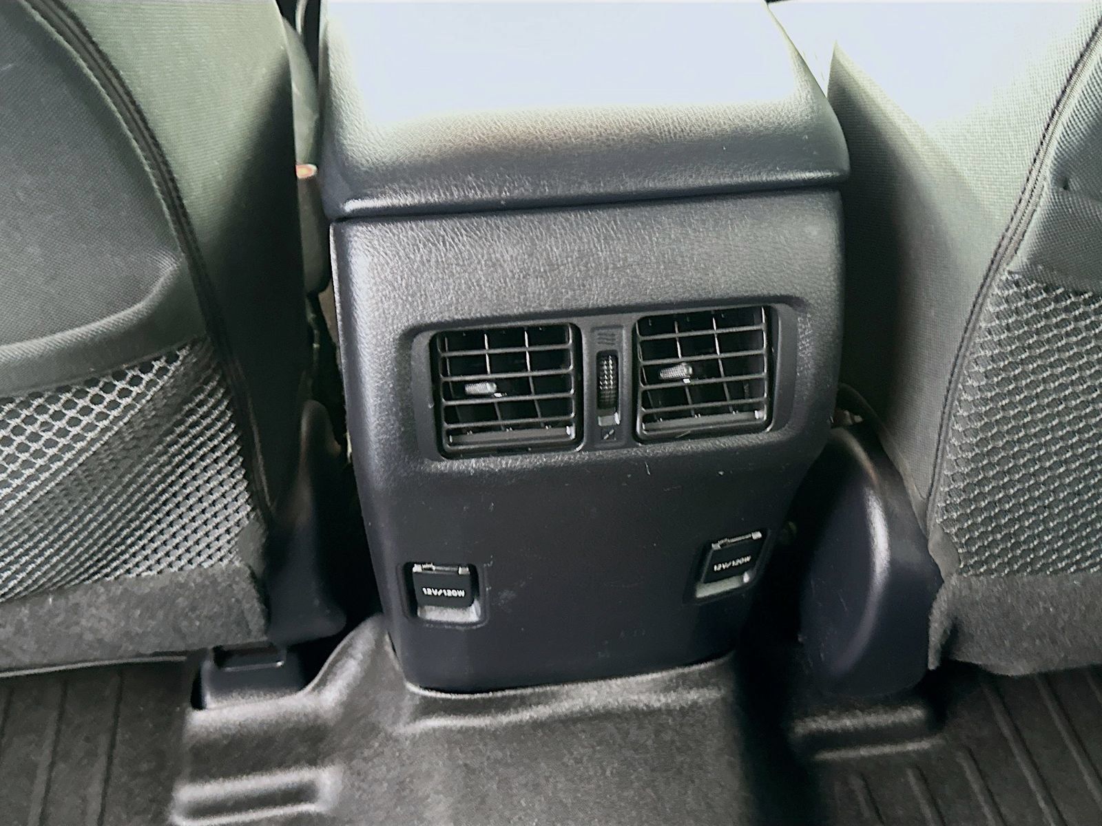 Used 2016 Toyota 4Runner SR5 AWD/4WD image 28