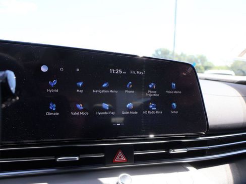 New 2026 Hyundai Elantra Limited FWD image 34
