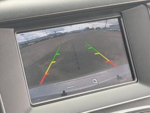 Used 2018 Ford Fusion SE w/ Equipment Group 601A image 10