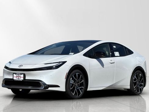New 2026 Toyota Prius Plug-In Hybrid FWD image 7