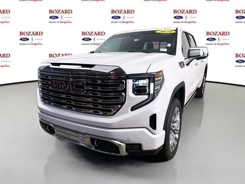 Used 2024 GMC Sierra 1500 Denali w/ Denali Reserve Package image 4