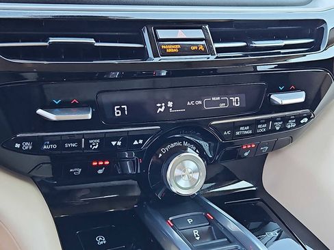 Certified 2024 Acura MDX SH-AWD w/ Technology Package image 18