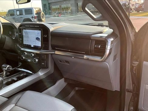 Used 2022 Ford F150 Lariat AWD/4WD image 17