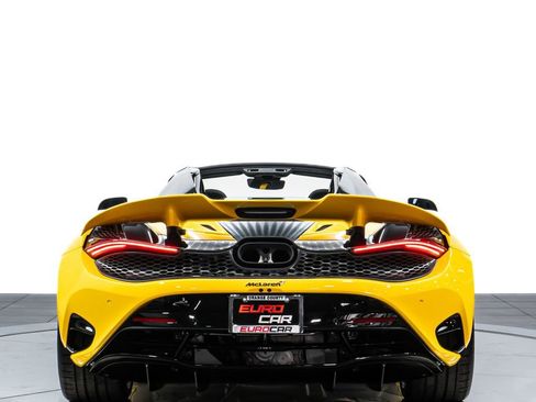 Used 2024 McLaren 750S Spider image 5
