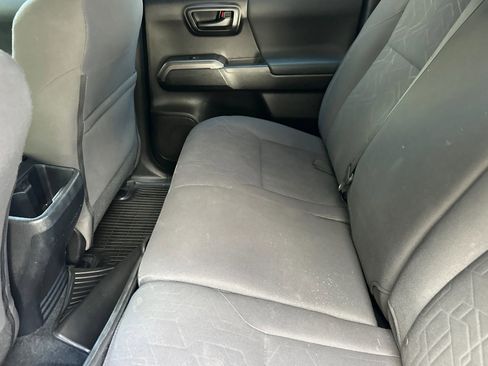 Used 2019 Toyota Tacoma TRD Off-Road w/ Technology Package AWD/4WD image 26