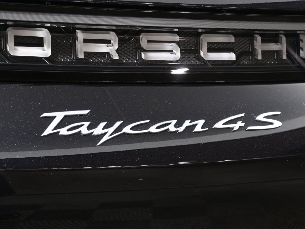Used 2026 Porsche Taycan 4S AWD/4WD image 44