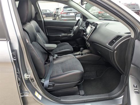 Used 2024 Mitsubishi Outlander Sport ES image 30