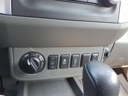 Used 2021 Nissan Frontier SV w/ Midnight Edition Floor Mats AWD/4WD image 20