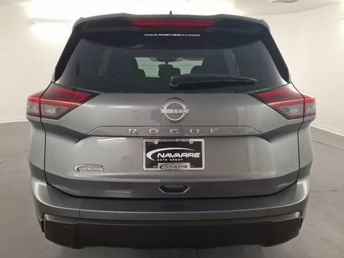 Used 2026 Nissan Rogue S FWD image 8
