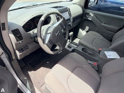 Used 2019 Nissan Frontier SV RWD image 7
