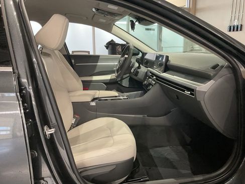 New 2025 Hyundai Sonata SEL image 22