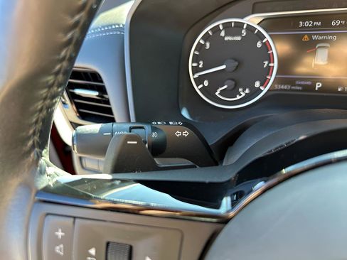 Used 2021 Nissan Rogue SL image 32